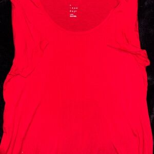 Loose Fit Red Tee
